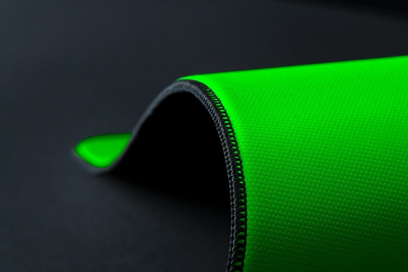 Ігрова поверхня Razer Gigantus V2 PRO Balance L (RZ02-05490600-R3M1)