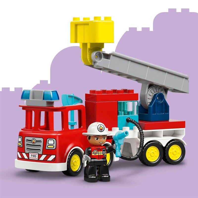 Конструктор LEGO Duplo Town Пожарная машина со шлангом и пожарным (10473)