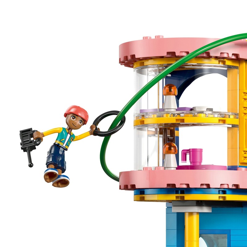 Конструктор LEGO Friends Клубный дом друзей HLC (42689)