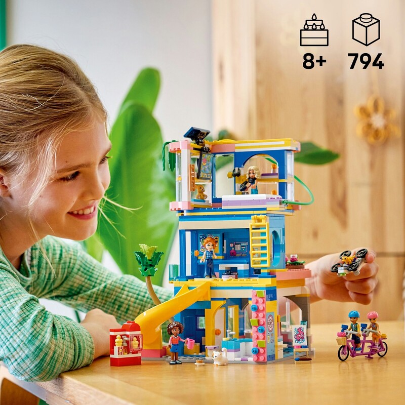 Конструктор LEGO Friends Клубный дом друзей HLC (42689)
