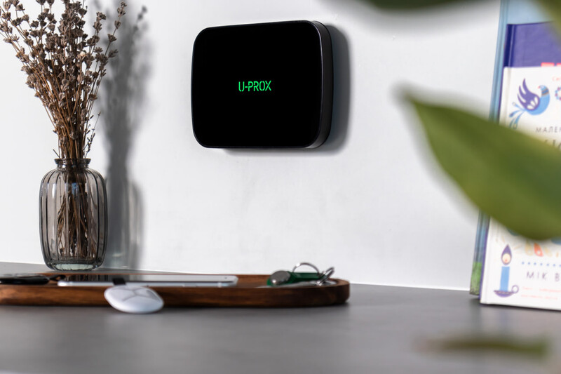 Централь системы безопасности U-Prox MPX L Black