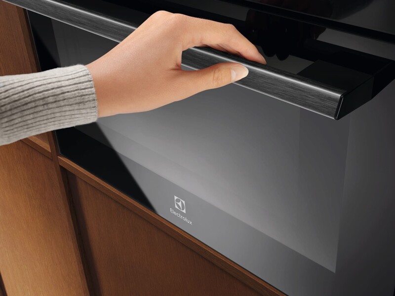 Духовой шкаф Electrolux LVL8E09Z