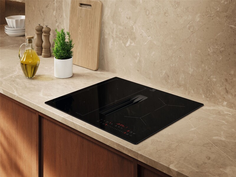 Варильна поверхня Electrolux ECC63410CB