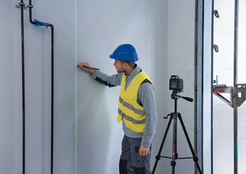 Нивелир лазерный Bosch Professional GLL2-20G + BT150 (0.601.065.001)