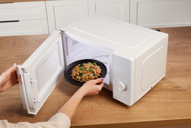 Мікрохвильова піч Gorenje MO20E1W15