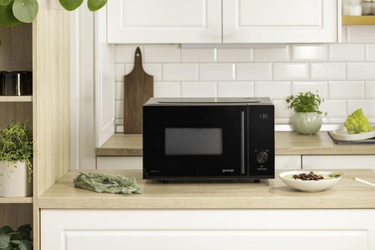 Мікрохвильова піч Gorenje MO23S3B5