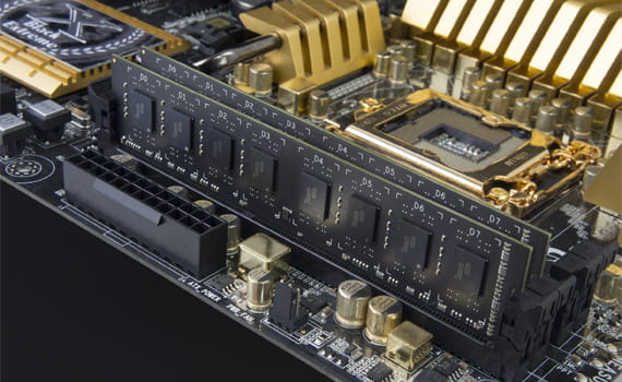 Модуль памяти DDR3 4GB/1600 1,35V Team Elite (TED3L4G1600C1101)