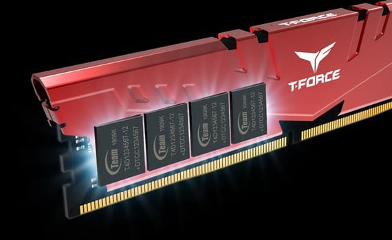 Модуль памяти DDR4 16GB/3200 Team T-Force Vulcan Z Red (TLZRD416G3200HC16F01)