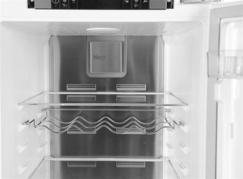 Встраиваемый холодильник Beko BCNA275E3S
