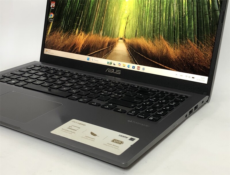 Ноутбук Asus VivoBook 15 F515JA / 15.6" FullHD IPS / i3-10110U / 8GB / 256GB SSD / Win11 - Б/в