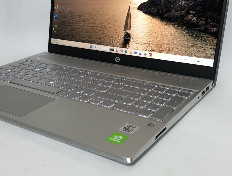 Ноутбук HP Pavilion 15-cs3970nd / 15.6" FullHD IPS / i7-1065G7 / 8GB / 256GB SSD NVMe / NVidia GeForce MX250, 2GB / Win11 / Backlight - Б/у