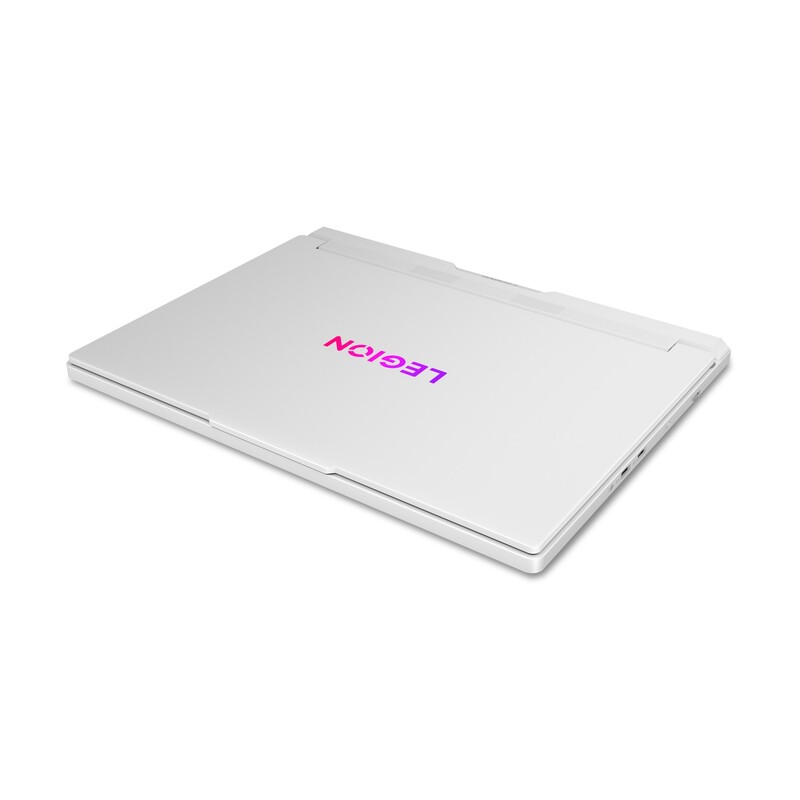 Ноутбук Lenovo Legion Pro 7 16IAX10H (83F500RHRA) Glacier White