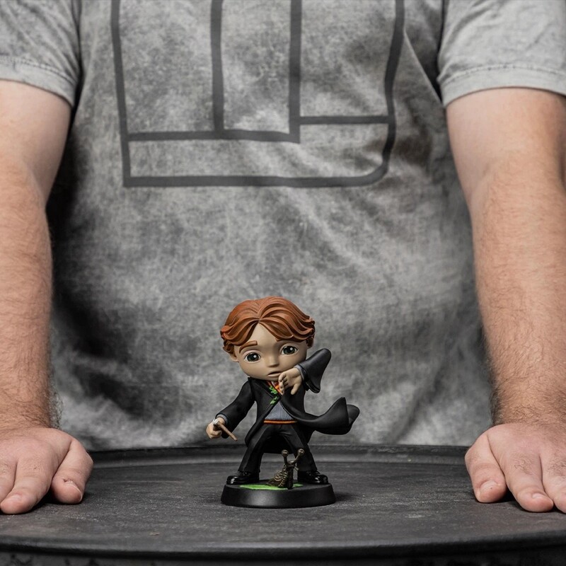 Колекційна фігурка Iron Studios Harry Potter Ron Weasley with Broken Wand (WBHPM68122-MC)