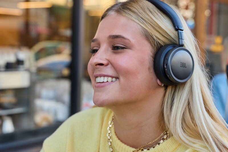 Bluetooth-гарнитура JBL Live 680NC Black (JBLLIVE680NCBLK)