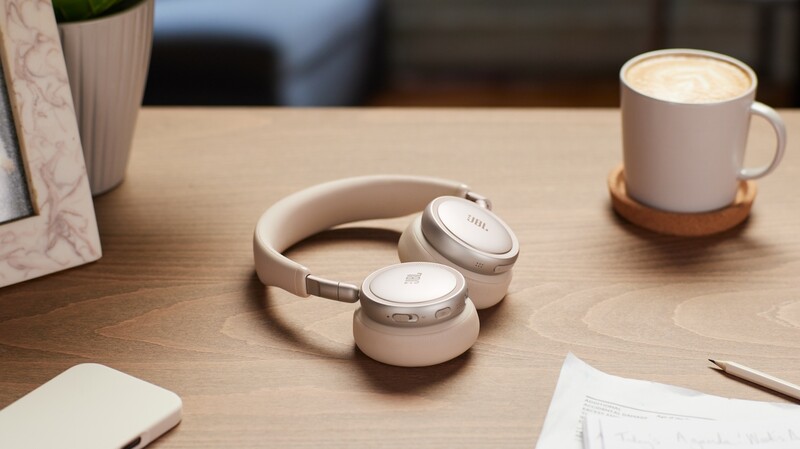 Bluetooth-гарнитура JBL Live 680NC Champagne (JBLLIVE680NCCPG)