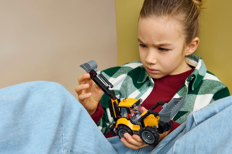 Конструктор LEGO City Желтый экскаватор-погрузчик (60480)