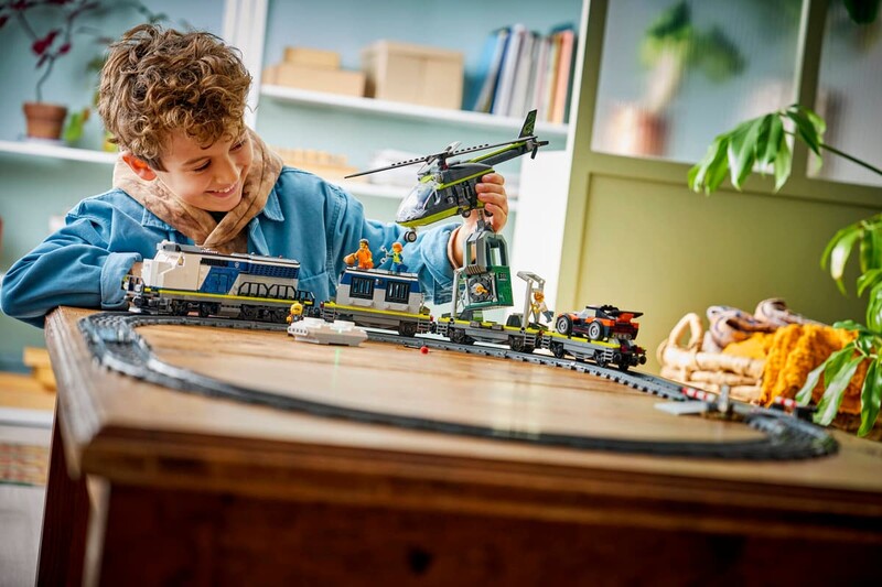 Конструктор LEGO City Ограбление полицейского поезда (60508)