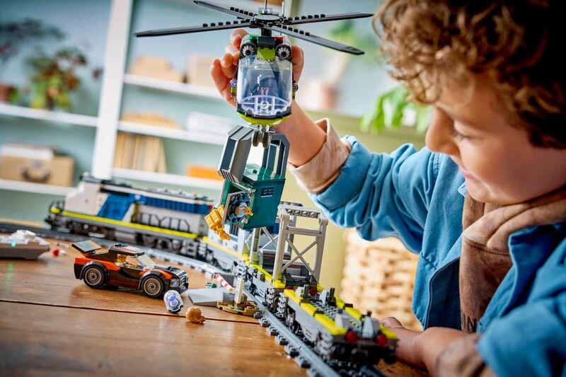 Конструктор LEGO City Ограбление полицейского поезда (60508)