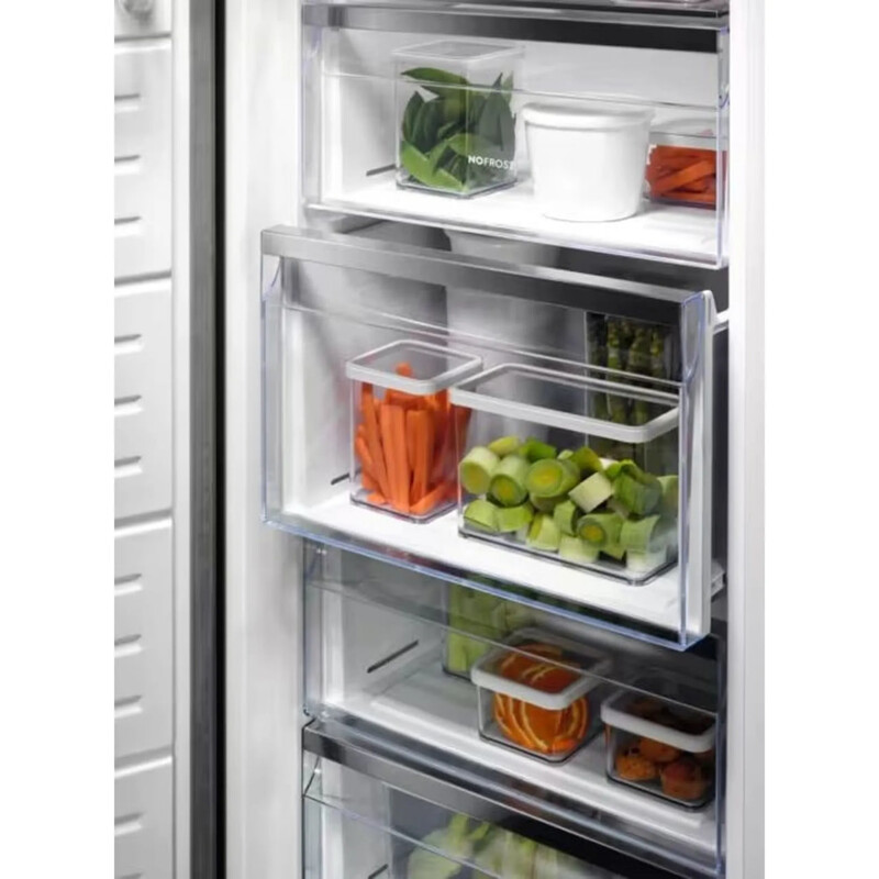 Морозильная камера Electrolux LUS7ME28X