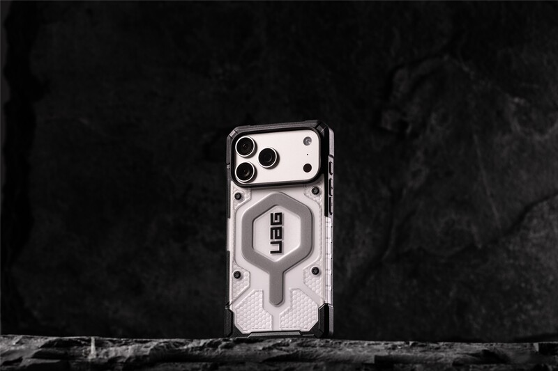 Чохол-накладка Urban Armor Gear Pathfinder Clear MagSafe для Apple iPhone 17 Pro Max Ice/Silver (114552114333)