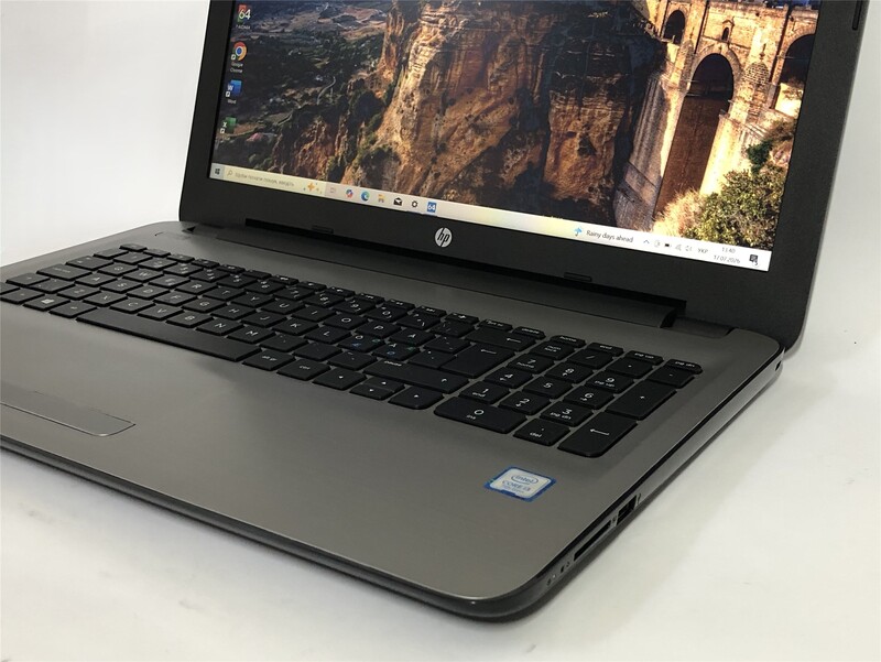 Ноутбук HP 15-ay182no / 15.6" FullHD / i3-7100U / 6GB / 128GB SSD / Win10 - Б/у
