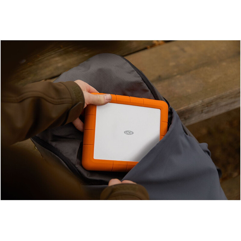 Внешний жесткий диск 2.5" USB 8TB LaCie External Rugged RAID Shuttle (STHT8000800)