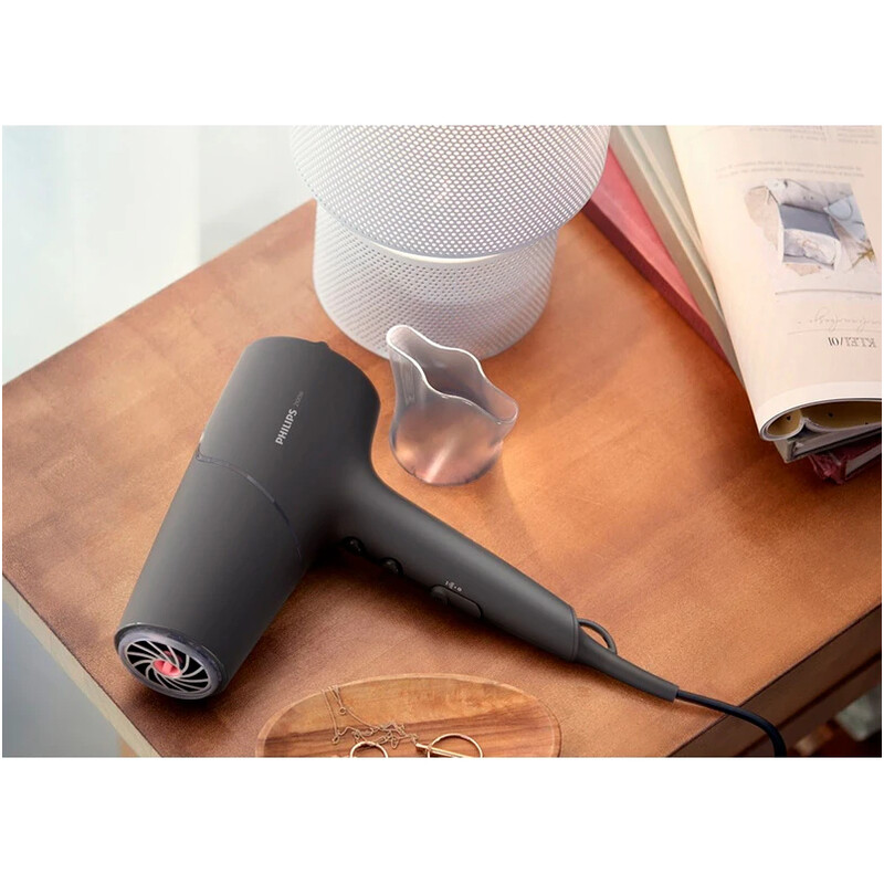 Фен Philips Series 5000 BHD504/00