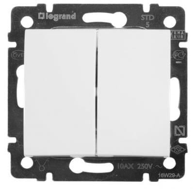 Вимикач Legrand Classic 10АХ 250 (774408)