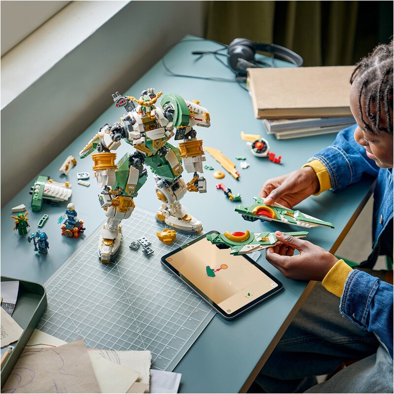 Конструктор LEGO Ninjago Робот-титан Ллойда к 15-летию (71860)