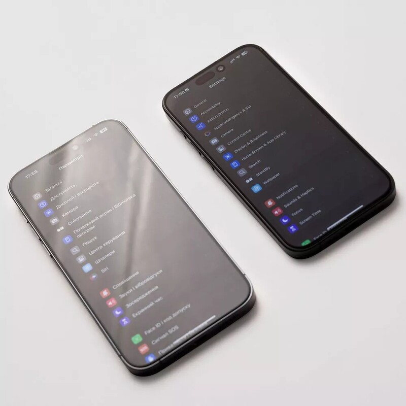 Защитное стекло Proove Clarity AR для iPhone 15 Pro Black (PGCARI15P001)