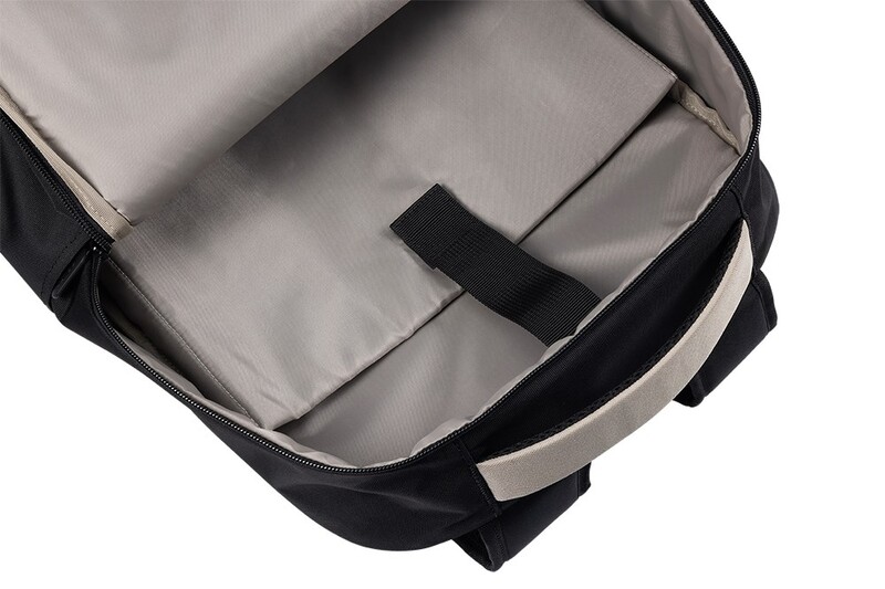 Рюкзак для ноутбука MSI Essential Backpack II 17" Black/Beige (G34-N1XXX27-808)