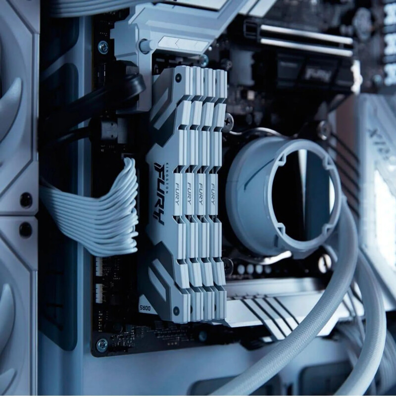 Модуль памяти DDR5 16GB/8000 Kingston Fury Renegade White (KF580C38RW-16)