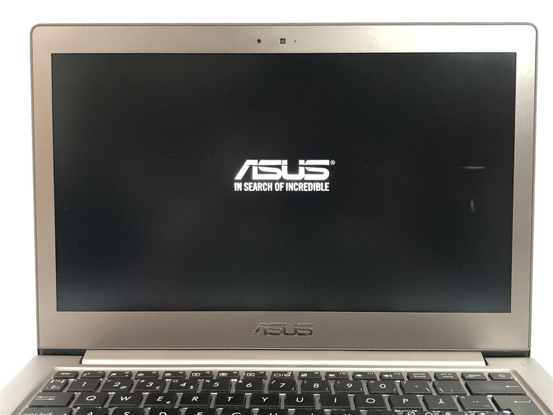 Ноутбук Asus ZenBook UX303L / 13.3" FullHD IPS / i7-5500U / 8GB / 250GB SSD / nVidia GeForce 940M, 2GB / Win10Pro / Backlight - Б/в