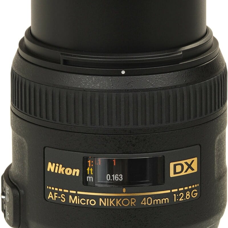 Об`єктив Nikon 40mm f/2.8G ED AF-S DX Micro NIKKOR