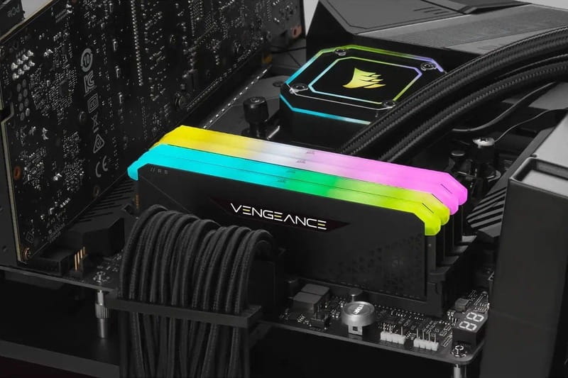 Модуль памяти DDR4 2x16GB/3200 Corsair Vengeance RGB RS Black (CMG32GX4M2E3200C16)
