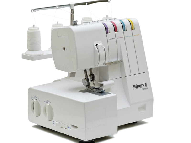 Оверлок Minerva M840DS
