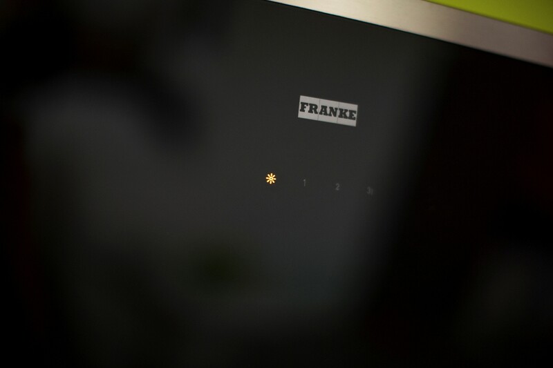 Вытяжка Franke Evo Plus FPJ 925 V BK/SS (330.0528.067)