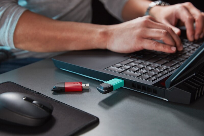 Флеш-накопитель USB3.2 256GB Kingston DataTraveler Exodia M Black/Teal (DTXM/256GB)