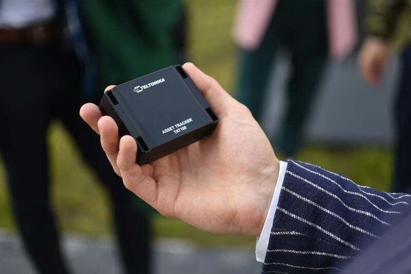 Персональный GPS трекер Teltonika ASSET TRACKER EASY TAT100 (TAT100TSBAB0) автономный (GPS, GSM, BLE, micro-SIM, micro-USB,  Accelerometer, -165 dBM, IP68, съёмная бат 2200 mAh)