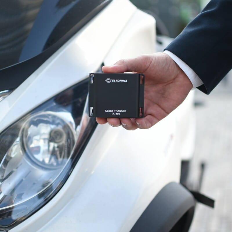 Персональный GPS трекер Teltonika ASSET TRACKER EASY TAT100 (TAT100TSBAB0) автономный (GPS, GSM, BLE, micro-SIM, micro-USB,  Accelerometer, -165 dBM, IP68, съёмная бат 2200 mAh)