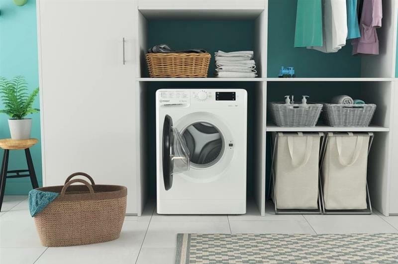 Стиральная машина Indesit OMTWSE 61051 WK UA
