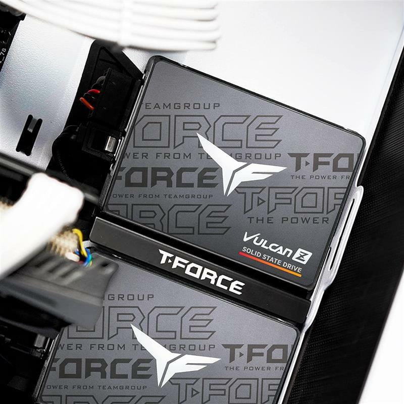 Накопичувач SSD  240GB Team Vulcan Z 2.5" SATAIII 3D TLC (T253TZ240G0C101)