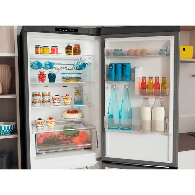 Холодильник Indesit INFC8 TI21 X0