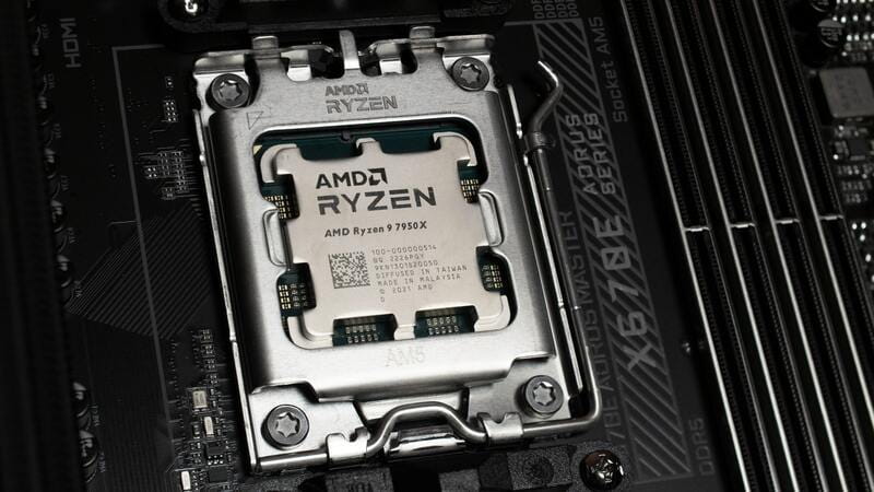 Процесор AMD Ryzen 9 7950X (4.5GHz 64MB 170W AM5) Box (100-100000514WOF)