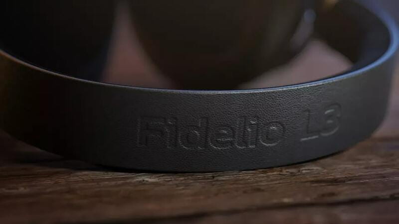 Bluetooth-гарнітура Philips Fidelio L3/00 Black