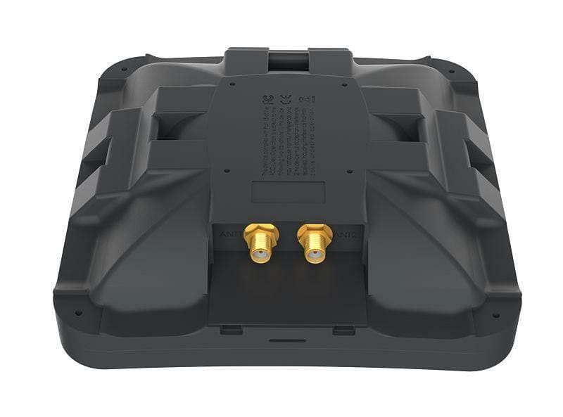 Антенна MikroTik mANTLTE 5o (MTAO-LTE-5D-SQ)