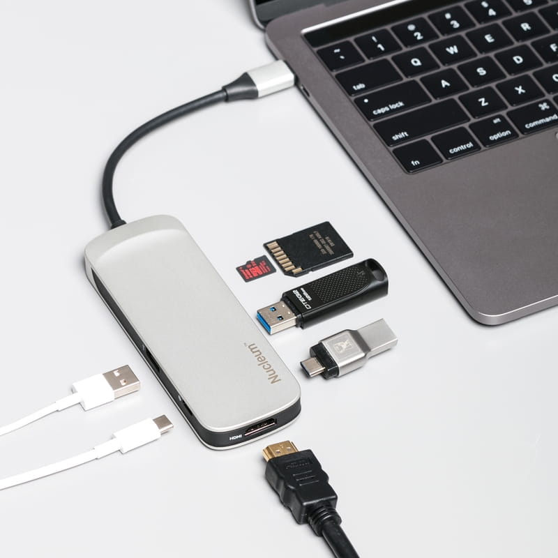 Кардридер USB3.1 Type-C Kingston Nucleum White (C-HUBC1-SR-EN)