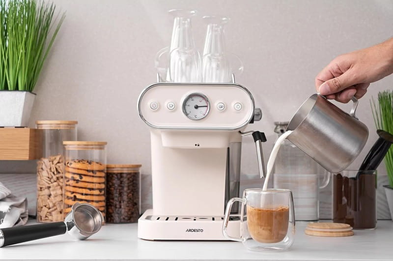 Кофеварка Ardesto FCM-E15BG