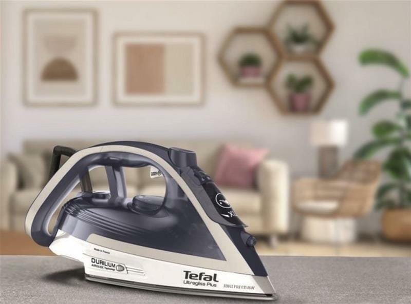 Утюг Tefal Ultragliss Plus FV6812E0