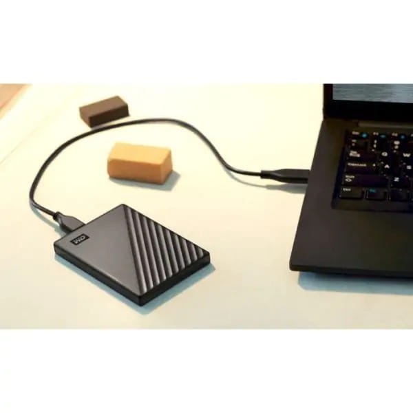 Внешний жесткий диск 2.5" USB 2.0TB WD My Passport Black (WDBYVG0020BBK-WESN)